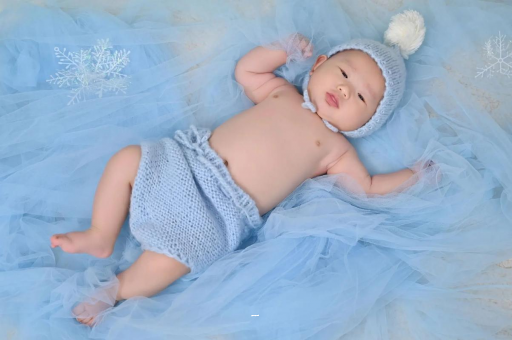 荆门摸孕妇肚子沾喜气